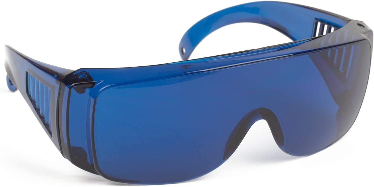 Original Golf Ball Finder Glasses, Blue Tinted Lens Illuminates White, Comes with Carry Pouch, Gift for Golfing Men  Women – ThumbsUp!